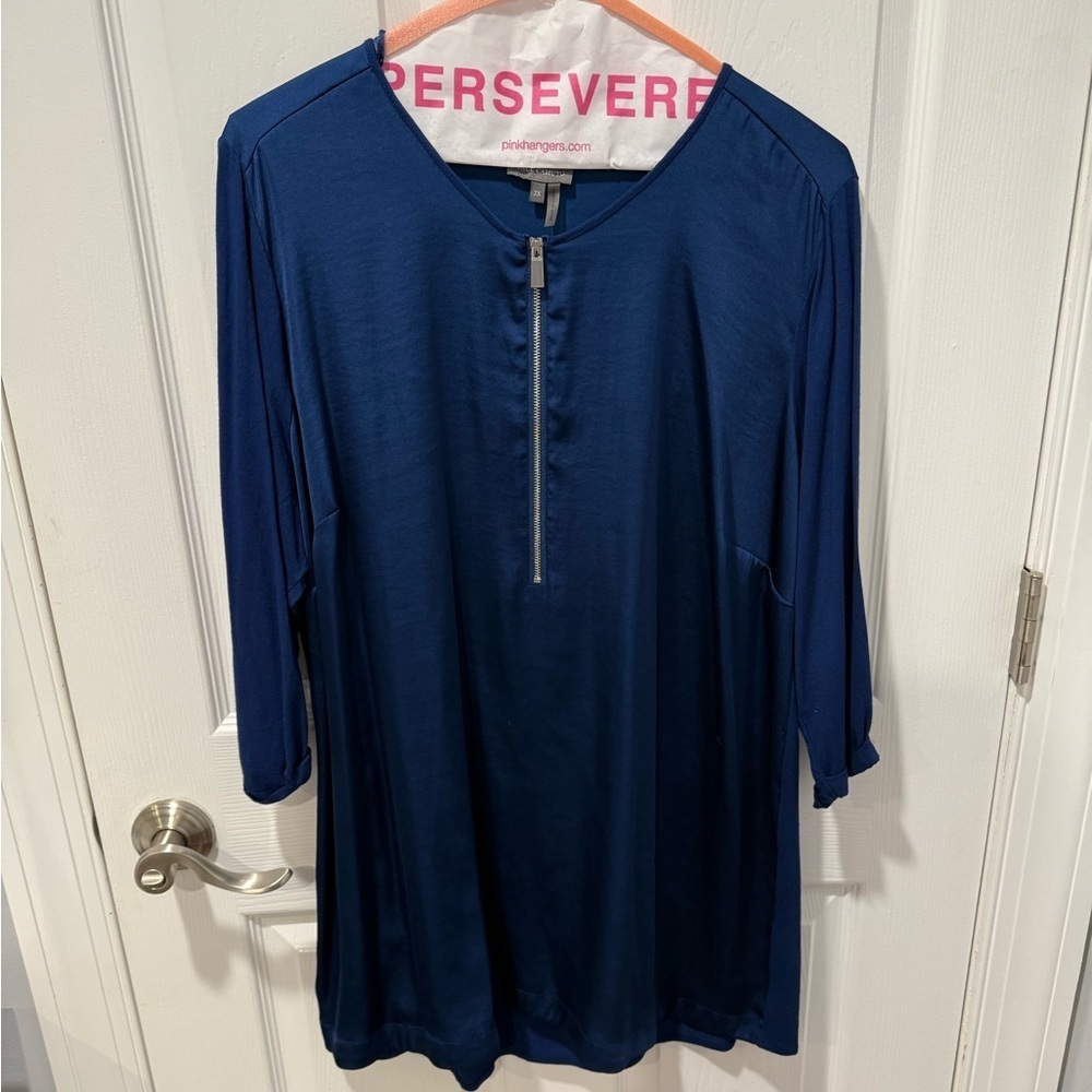 Vince Camuto Navy Blue Tunic Top - Picture 1 of 6